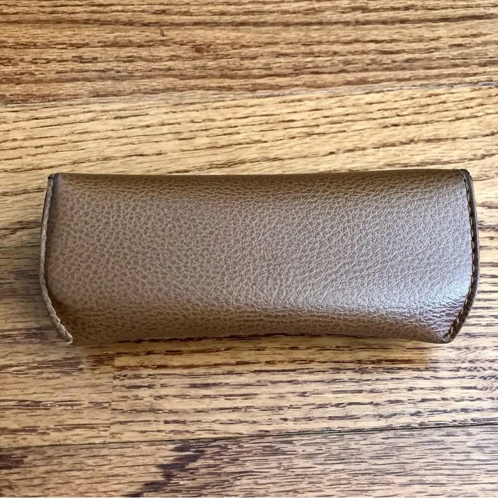 RAY BAN Original Brown Leather Medium Case